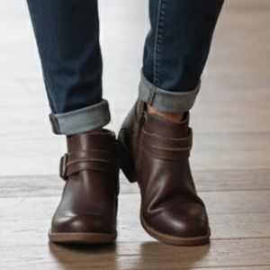 Born Women’s Brown Leather Shoes